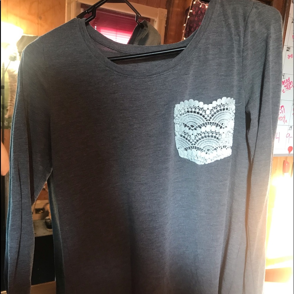 Kohls Grey Long Sleeve with Lace Pocket